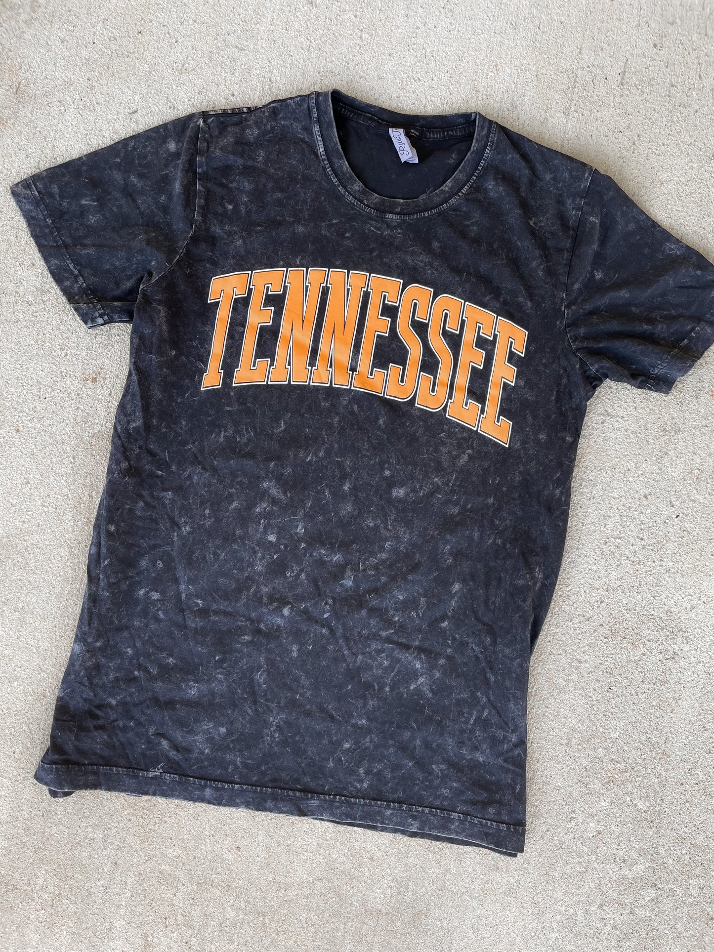 Load image into Gallery viewer, Tennessee Puff Mineral Graphic Tee
