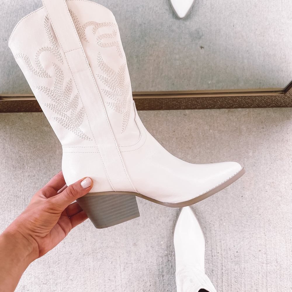 
                      
                        Dolly Western Boots - White
                      
                    