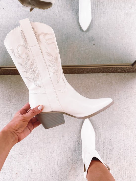 Dolly Western Boots - White