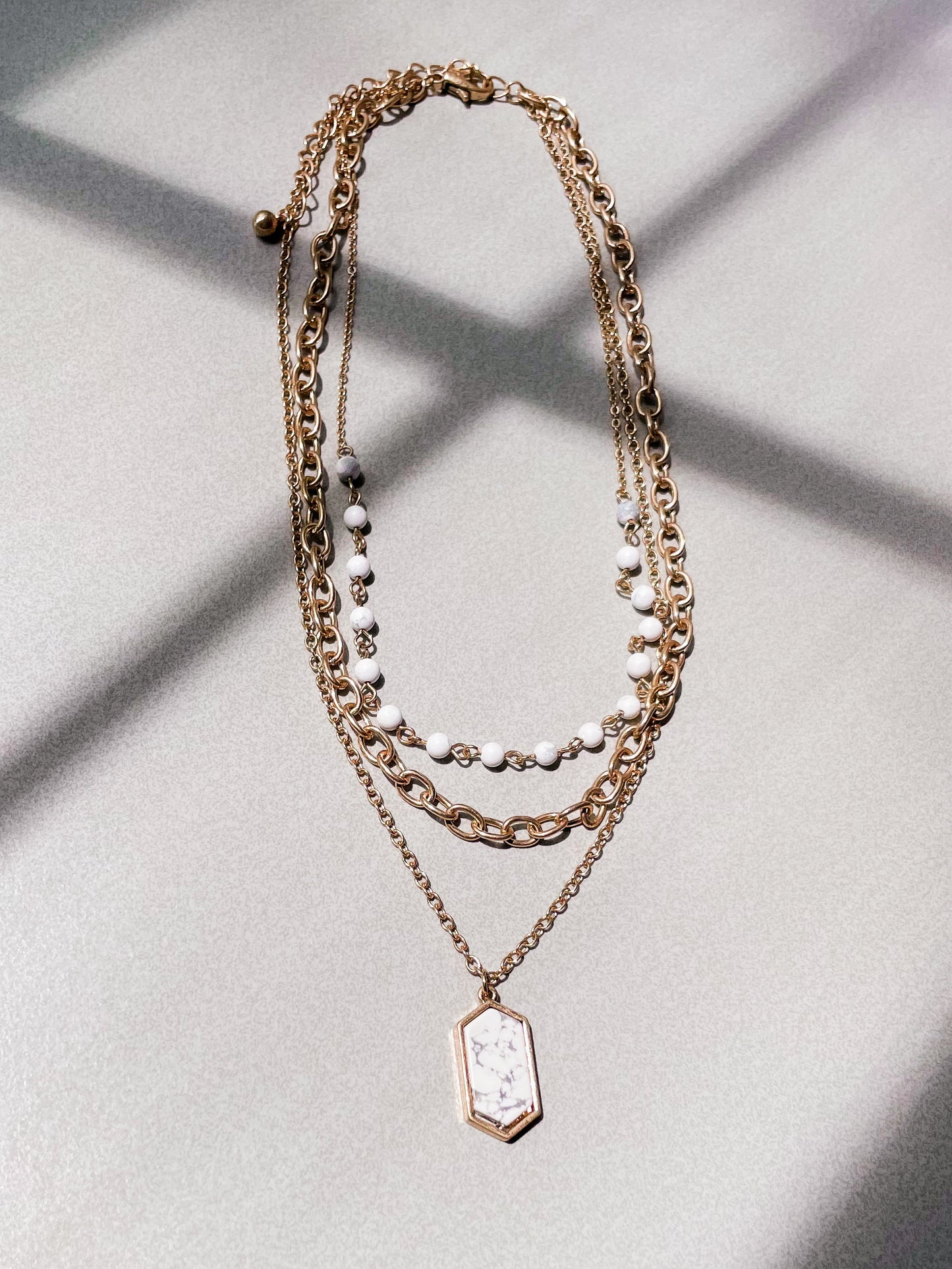 Layered Stone Pendant Necklace - White