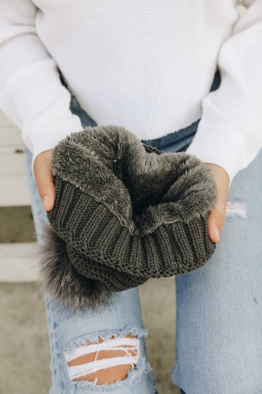 Pom Knit Beanie-Grey